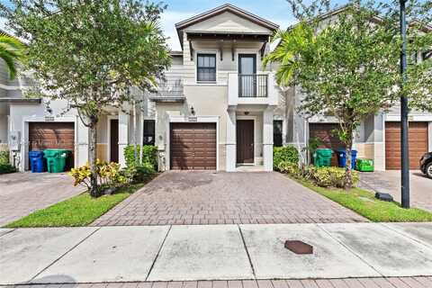 5850 NW 104th Path, Medley, FL 33178
