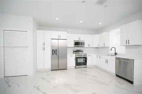 238nw 2nd St, Florida City, FL 33034
