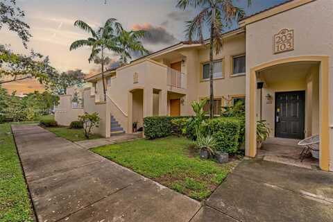 6255 SW 47th Mnr, Davie, FL 33314