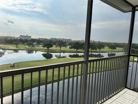 3100 W Rolling Hills Cir, Davie, FL 33328