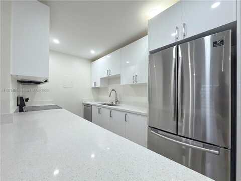 5505 NW 7th St, Miami, FL 33126