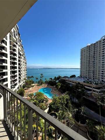 520 Brickell Key Dr, Miami, FL 33131