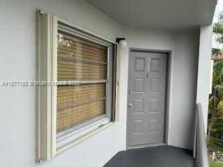 1400 SW 124th Ter, Pembroke Pines, FL 33027