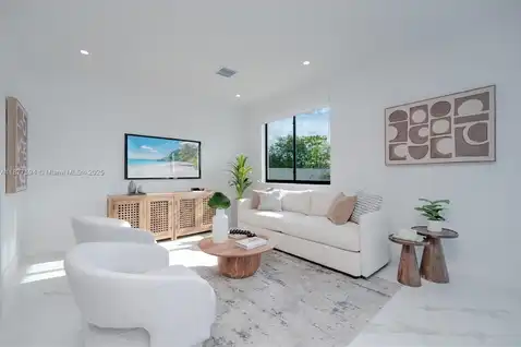 238 NW 2nd St, Florida City, FL 33034