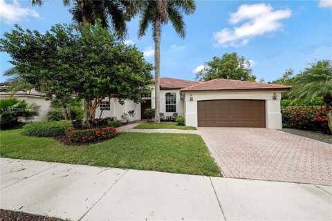 2527 Jardin Dr, Weston, FL 33327