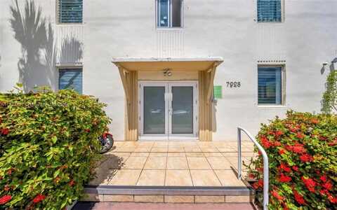 7928 Harding Ave, Miami Beach, FL 33141