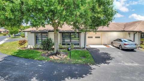 4764 Greentree Cres, Boynton Beach, FL 33436