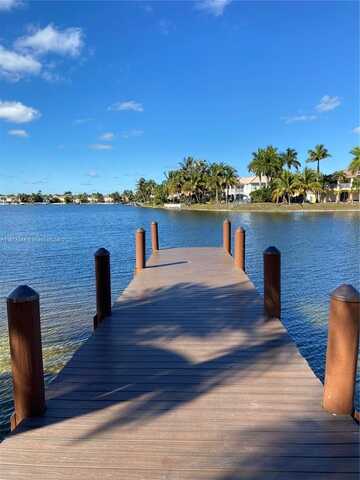 10700 NW 66th St, Doral, FL 33178