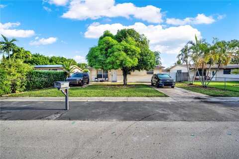 2771 NW 8th St, Pompano Beach, FL 33069