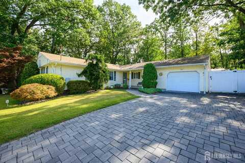17 Dobson Road, East Brunswick, NJ 08816