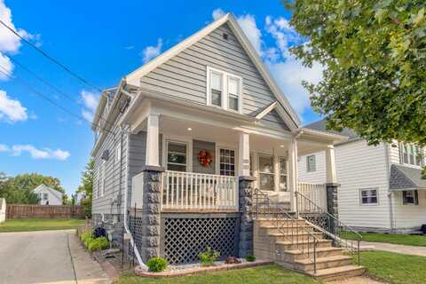 1820 E Cora Ave, Saint Francis, WI 53235