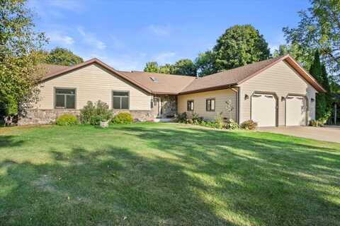 1882 Butternut Ln, Grafton, WI 53024