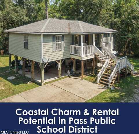 560 Pelican Avenue, Pass Christian, MS 39571