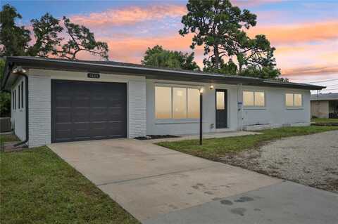 1605 BANYAN DRIVE, VENICE, FL 34293