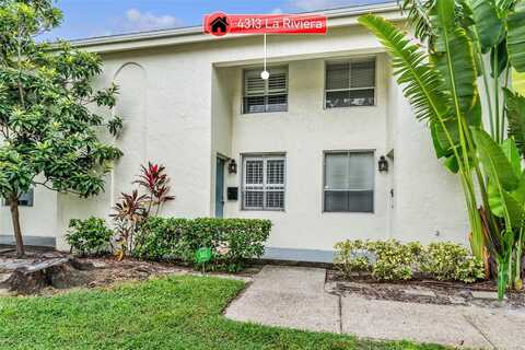 4313 LA RIVIERA COURT, TAMPA, FL 33611