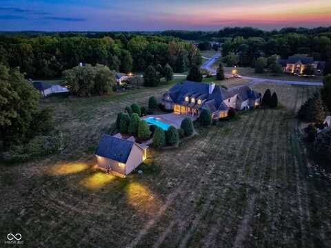9420 Timberwolf Lane, Zionsville, IN 46077