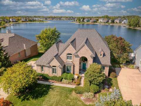 587 Eastlake, Oxford, MI 48371