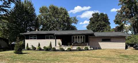 52811 Heatherway, Utica, MI 48316