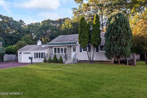 42 Arno Street, Oakhurst, NJ 07755