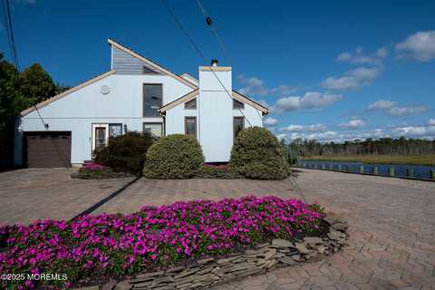709 Richmond Drive, Forked River, NJ 08731