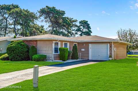 6 Heywood Court, Brick, NJ 08724