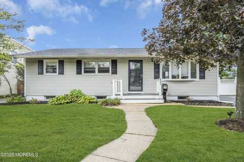22 Bryant Drive, Jackson, NJ 08527