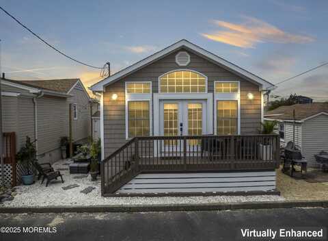 19 1st Lane, South Seaside Park, NJ 08752