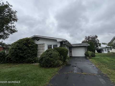 56 Darley Circle, Brick, NJ 08724