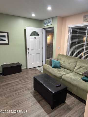 14 Bay Boulevard, Seaside Heights, NJ 08751
