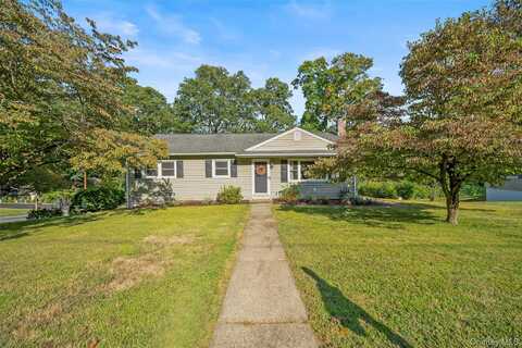 39 Graney Court, Pearl River, NY 10965