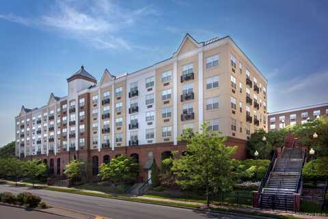 1100 Avalon Street, Glen Cove, NY 11542