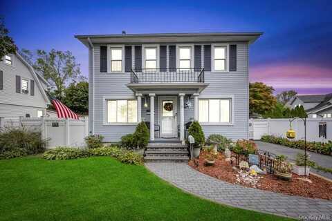 11 Harding Avenue, Hicksville, NY 11801