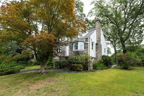 38 Gramercy Avenue, Yonkers, NY 10701