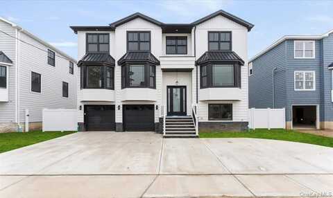 905 Greenfield Road, Woodmere, NY 11598