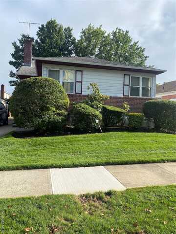 20932 27th Avenue, Bayside, NY 11360