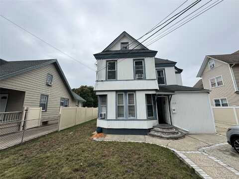 158 Church Street, Freeport, NY 11520