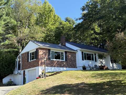 238 Middle Street, Farmington, ME 04938
