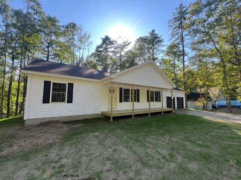 13 Quaker Lane, Limerick, ME 04048