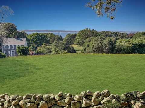 11 Ephraim Allen Road, West Tisbury, MA 02575