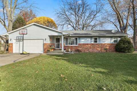 908 Robert Webb Drive, Monticello, IL 61856