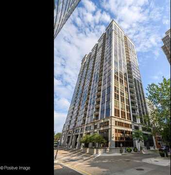 233 E 13TH Street, Chicago, IL 60605