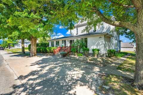 203 W Franklin Street, Carlock, IL 61725