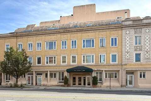 6337 Roosevelt Road, Berwyn, IL 60402