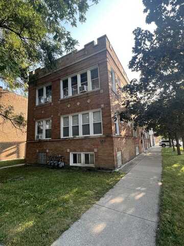 1345 S 58th Avenue, Cicero, IL 60804