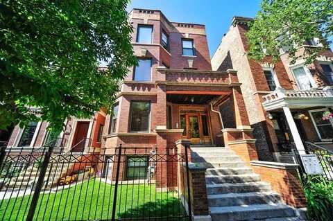 2650 W Walton Street, Chicago, IL 60622