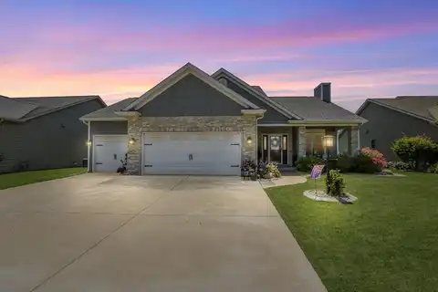 1121 Declaration Drive, Savoy, IL 61874