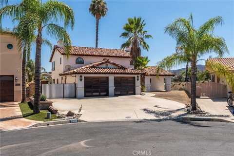 21998 Strawberry Lane, Canyon Lake, CA 92587