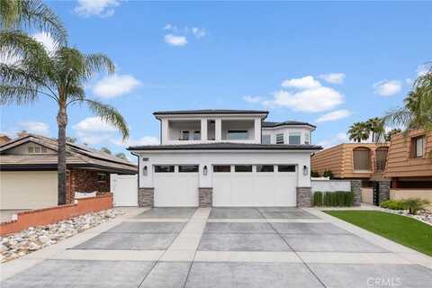 22400 Whirlaway Court, Canyon Lake, CA 92587