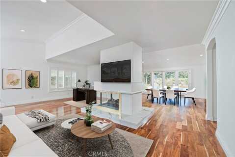 2275 Shadow Spring Place, Westlake Village, CA 91361