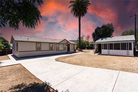33787 Keith Avenue, Hemet, CA 92545